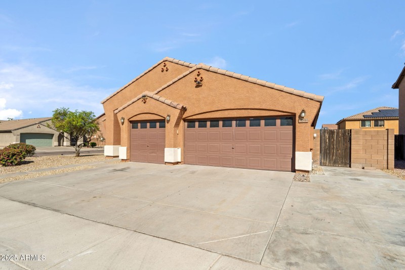 2922 W Dunbar Drive, Phoenix 85041