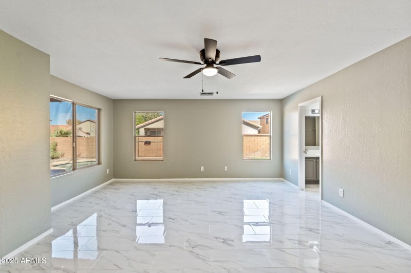 2922 W Dunbar Drive, Phoenix 85041