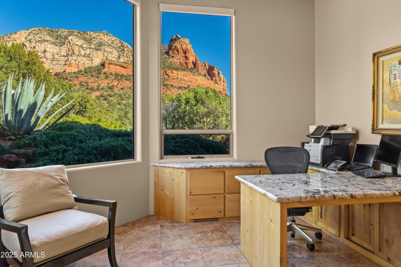 JL_30Tourmaline-interiors-CommonAreas-13