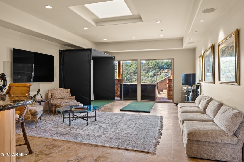 JL_30Tourmaline-interiors-SideRooms-03