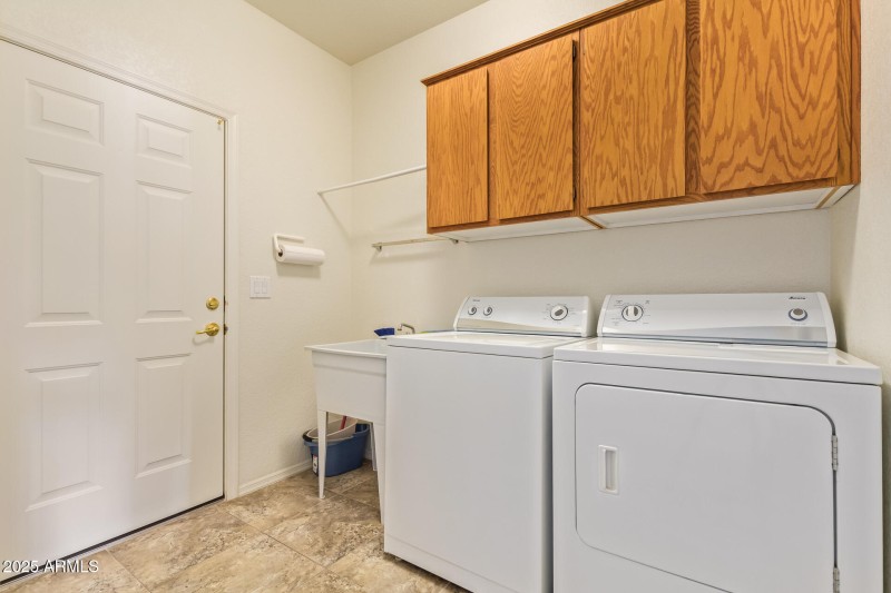 Laundry Room w/Cabinets