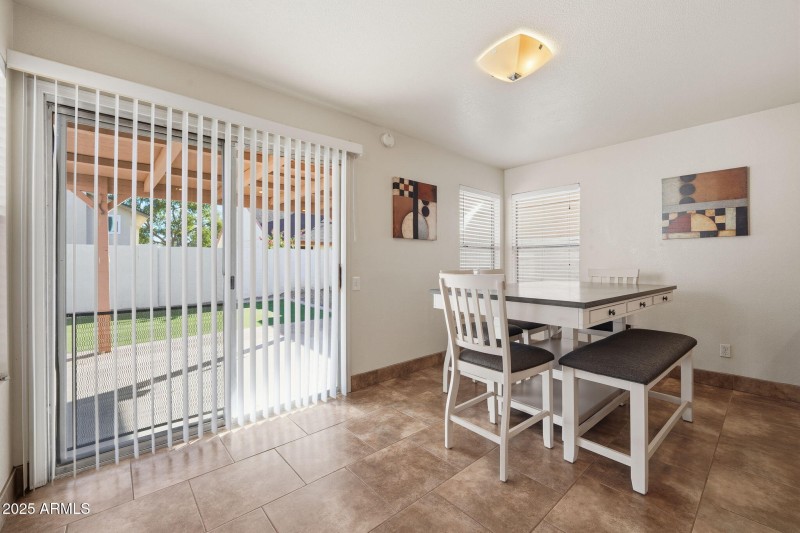 10-web-or-mls-SA107558 Lawrence Fung