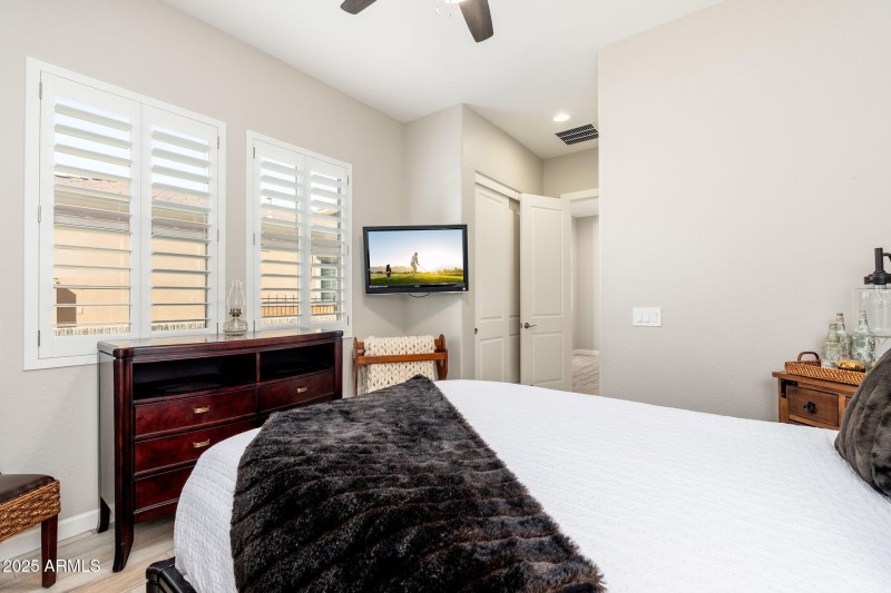 56 E Camellia Way - 25