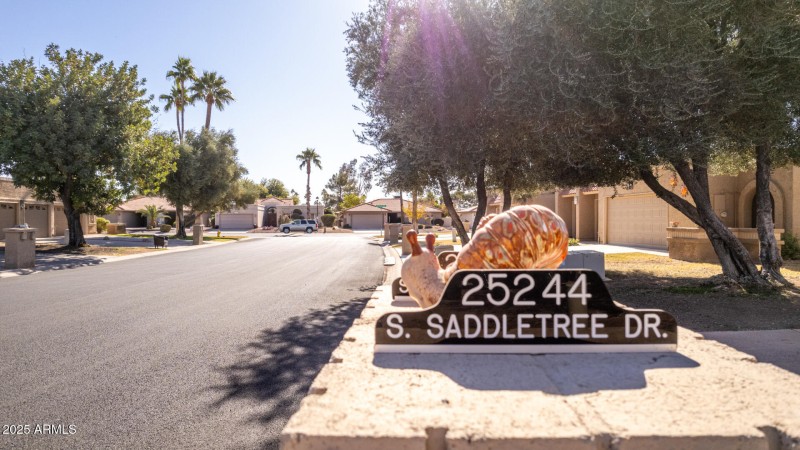 38 Saddletree Aerials