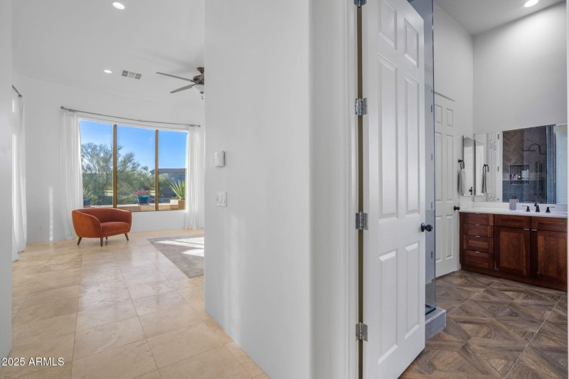 28-web-or-mls-10302 S 16th Ave - MLS Ima