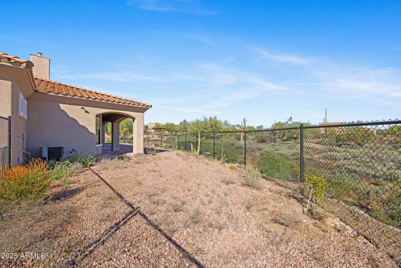 44-web-or-mls-31416-n-166th-pl