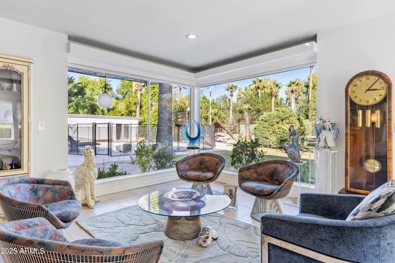 Expansive clerestory windows