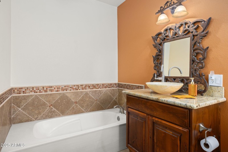 8526 W Calle Lejos Peoria - 305