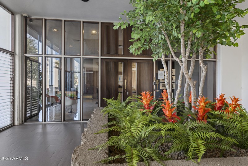 002 Main Lobby Entrance