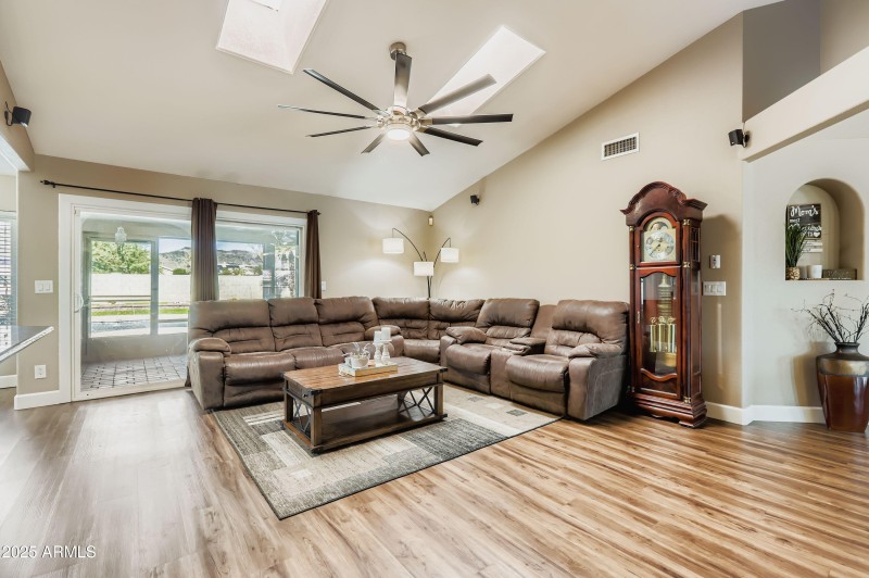 4334 W Villa Linda Dr - MLS Sized - 015