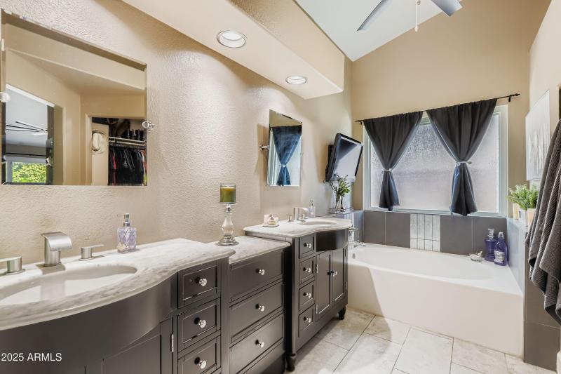 4334 W Villa Linda Dr - MLS Sized - 019