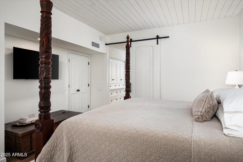 17-5101NCasaBlancaDr217-17