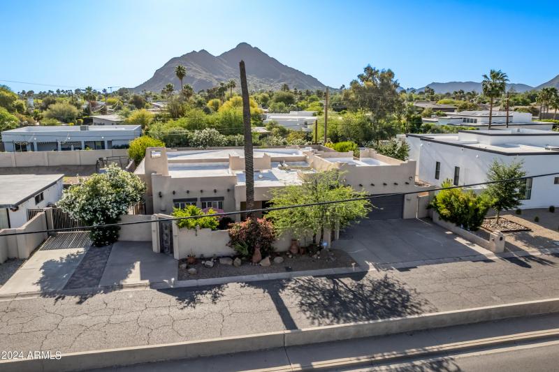 64 Scottsdale 5028 Drone