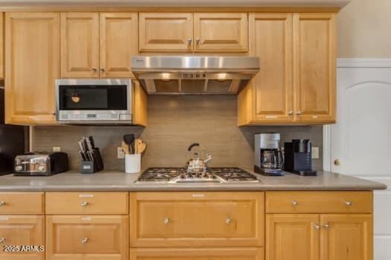 large-8be27131-acc0-493e-a3d7-da221482ea