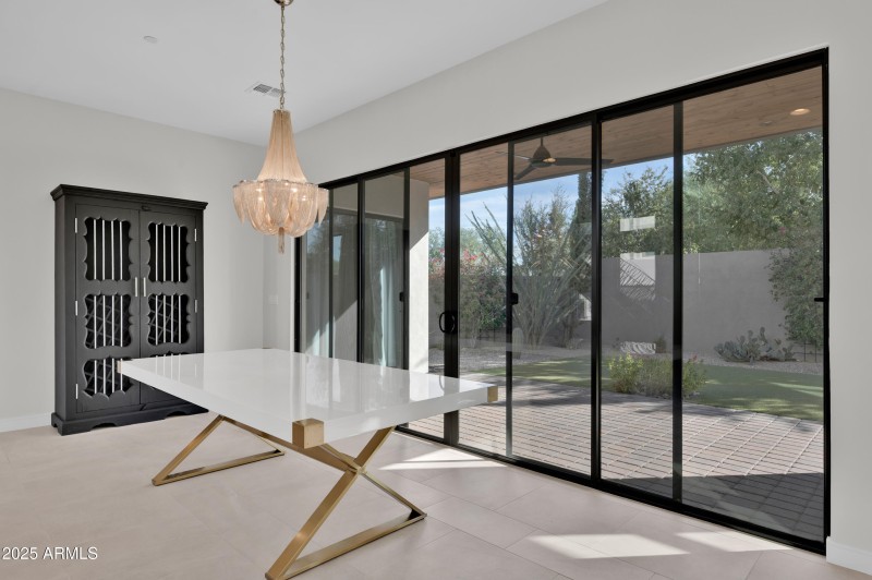 10929 E North Ln MLS-110