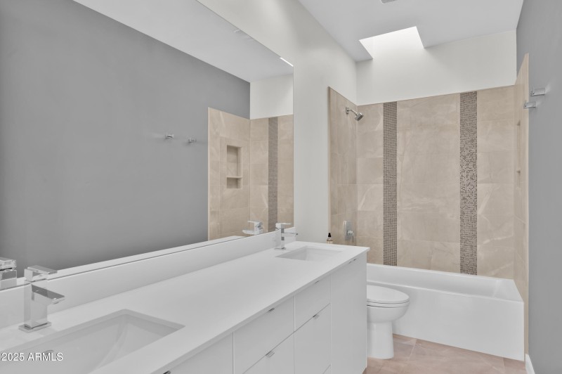 10929 E North Ln MLS-159