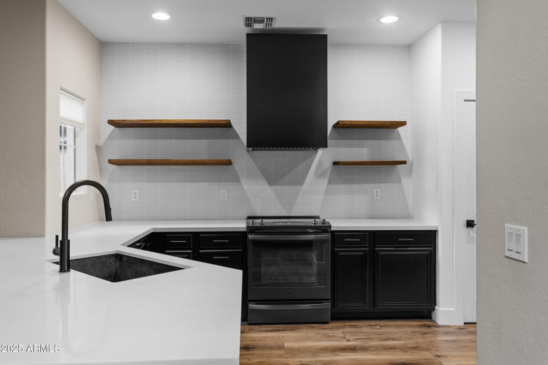 1353 S Minneola Ln-11