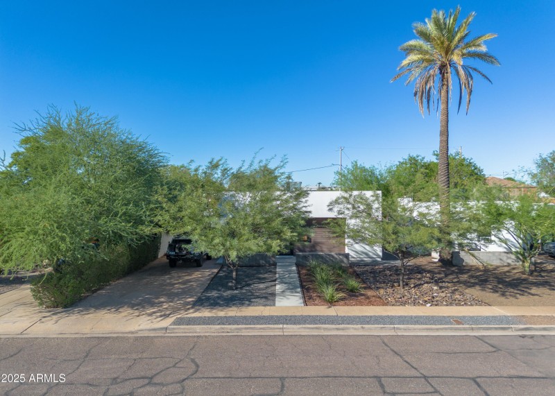 Listings_1526_E_CoronadoRd_Images-36