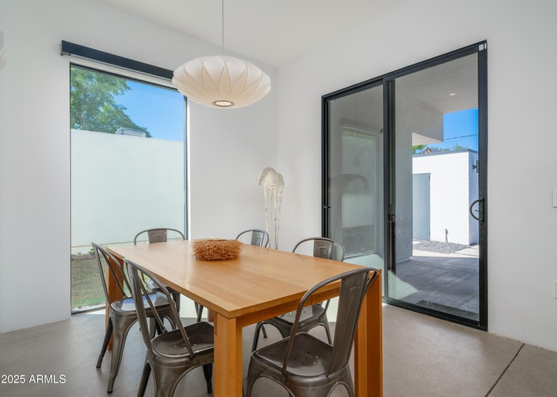 Listings_1526_E_CoronadoRd_Images-26