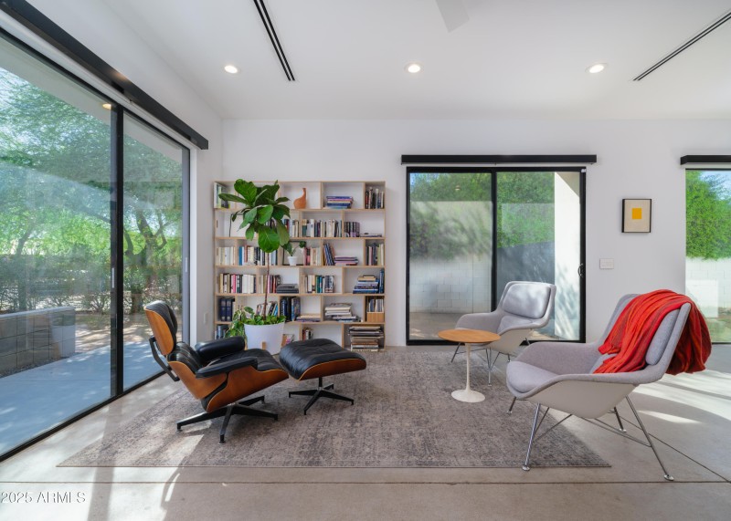 Listings_1526_E_CoronadoRd_Images-22