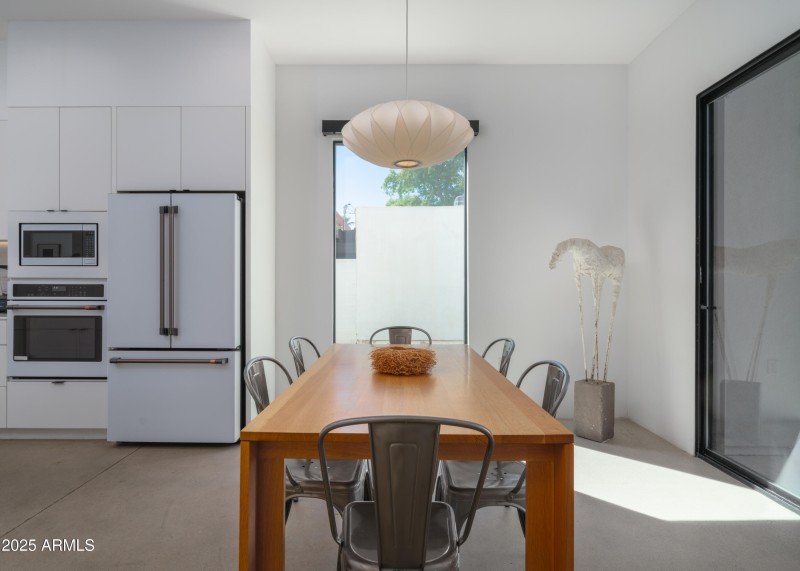 Listings_1526_E_CoronadoRd_Images-24