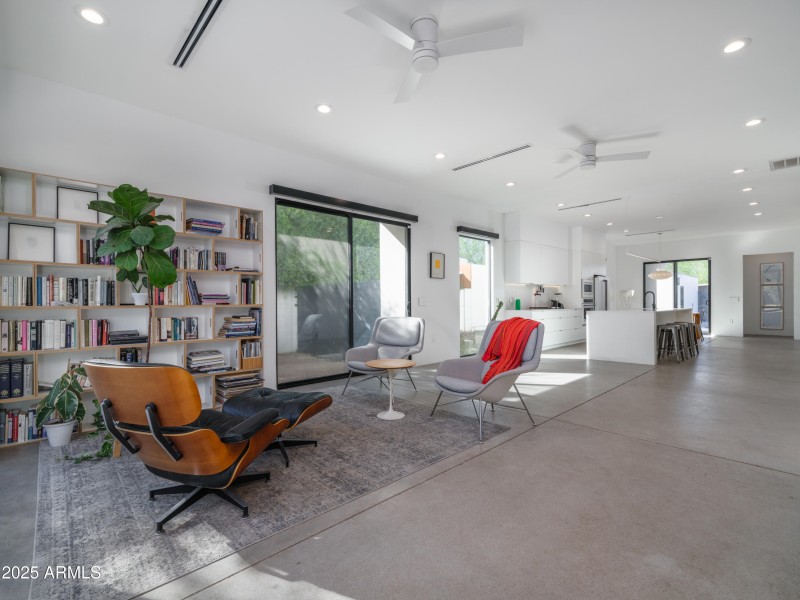 Listings_1526_E_CoronadoRd_Images-23