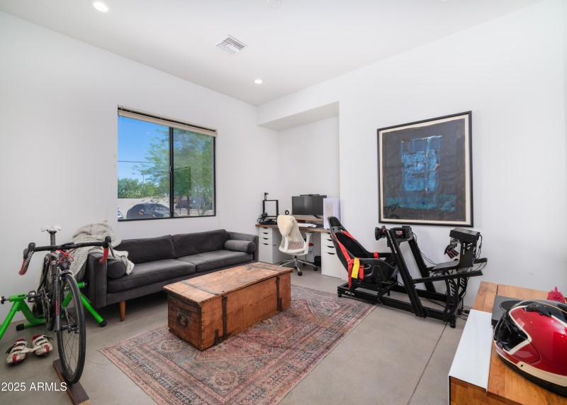 Listings_1526_E_CoronadoRd_Images-19