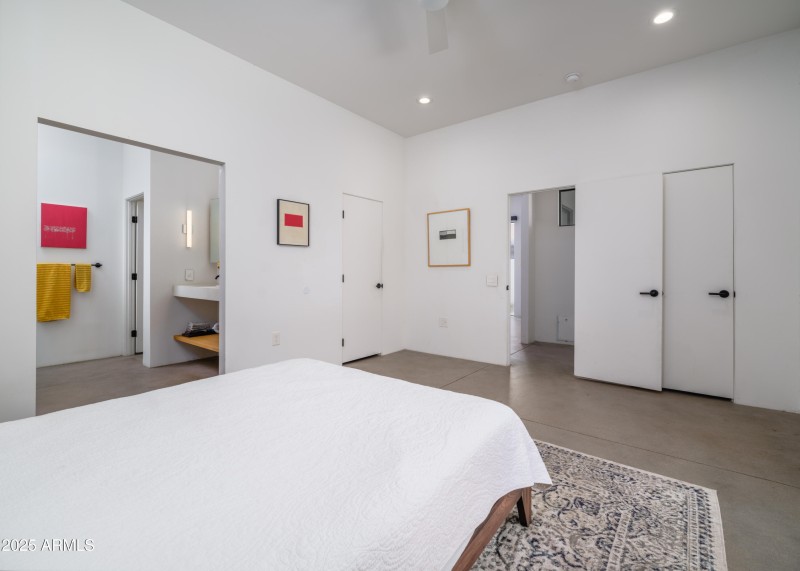 Listings_1526_E_CoronadoRd_Images-10