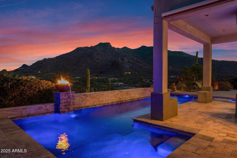 Entertainer's Dream, No HOA