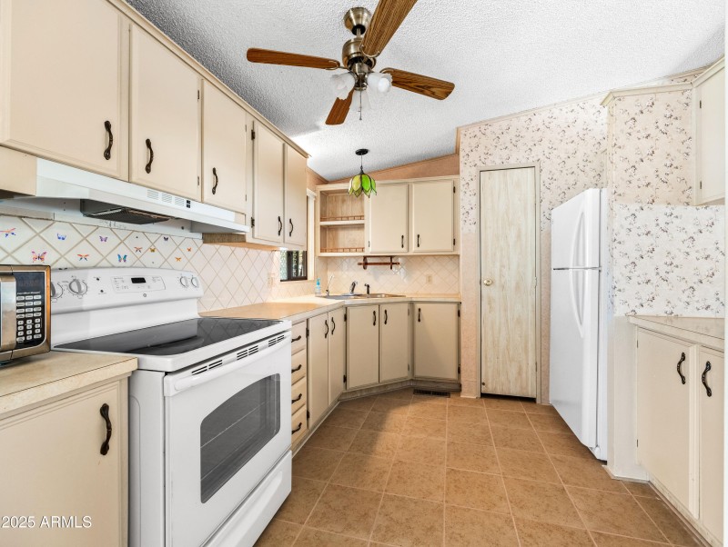 11-print-18278 PM Henley Ave-11