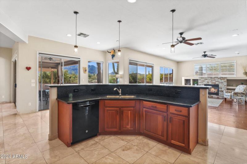 16-web-or-mls-_A749713