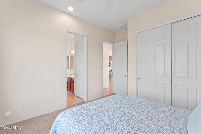 39-web-or-mls-_A749752