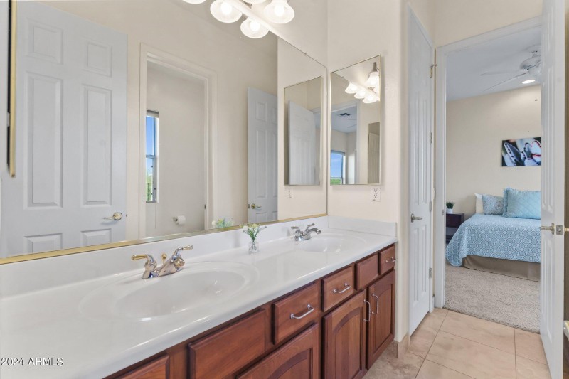 46-web-or-mls-_A749882