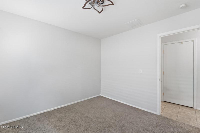 19324 N Costa Verdez Ave-17