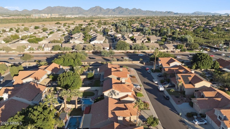 45-web-or-mls-4740-e-villa-maria-dr