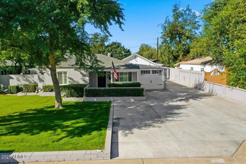 43-4632_N_14th_St_Aerial_9