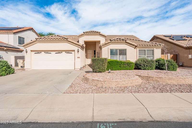 5434 W St John Rd-42