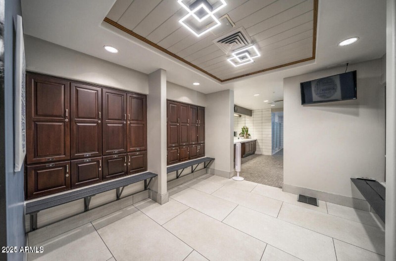 20250919202154314554000000-o