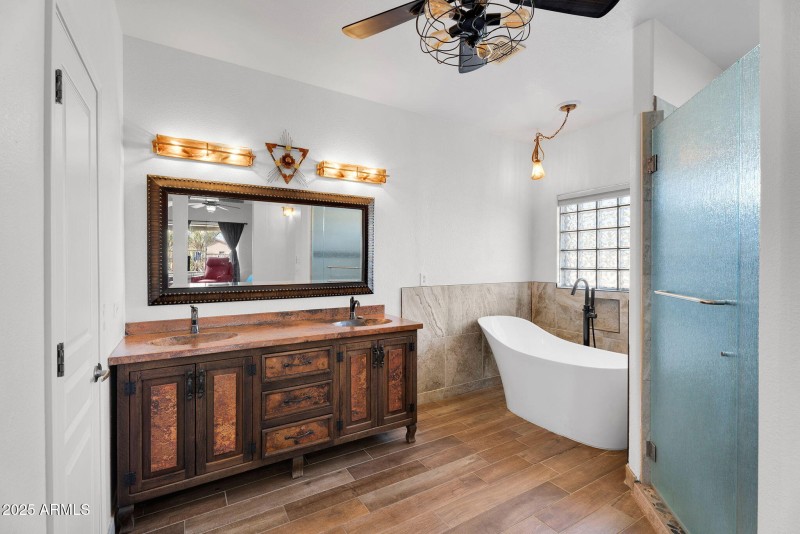 31-web-or-mls-29202 N 146th St -30