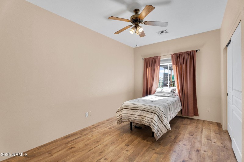 41-web-or-mls-29202 N 146th St -42