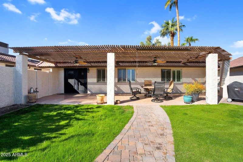 30-web-or-mls-12405 S Potomac St-30