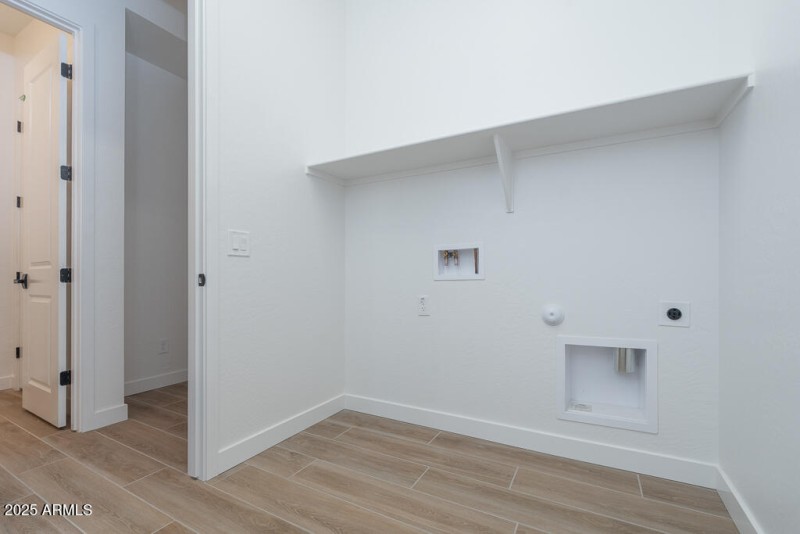 Tri Pointe Waterston Central 272 - Laund