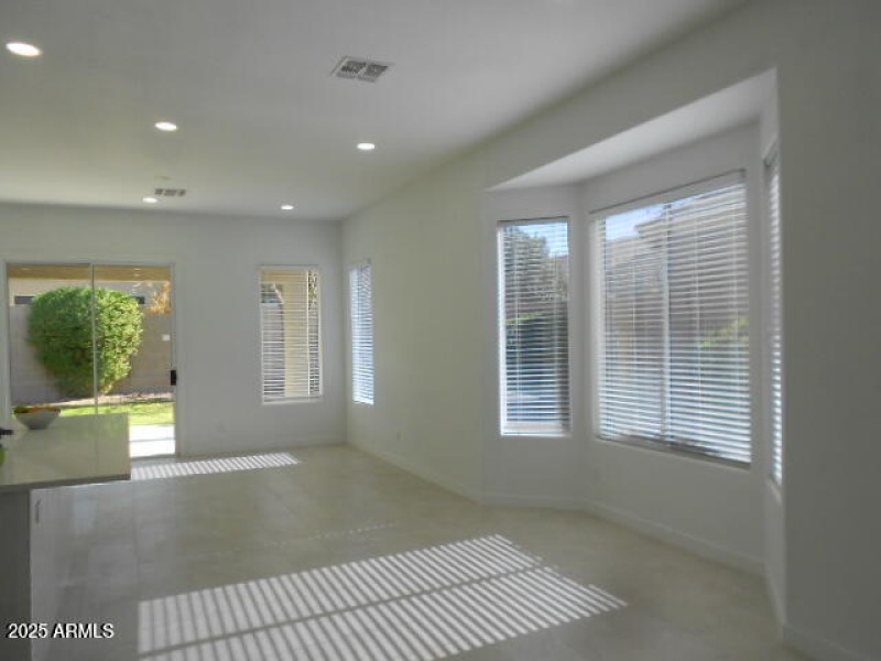 26811 N 41st Ct pic 10