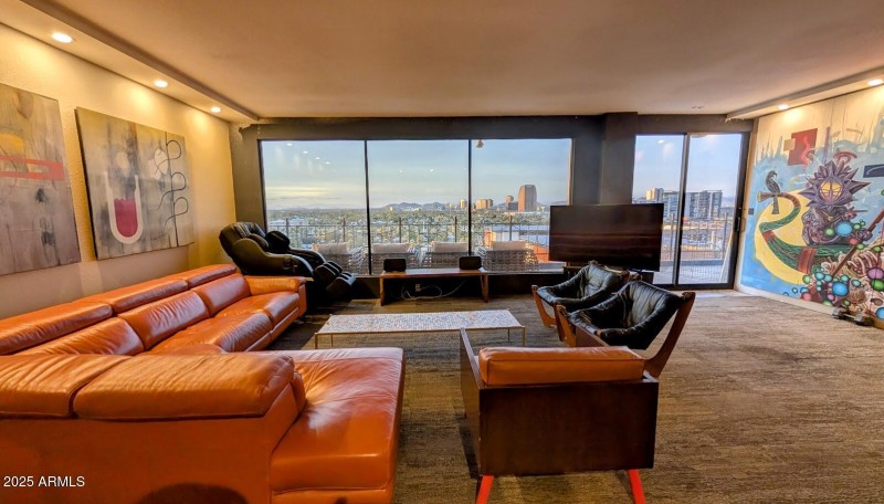 PXL_20250401_013934017.MP~2