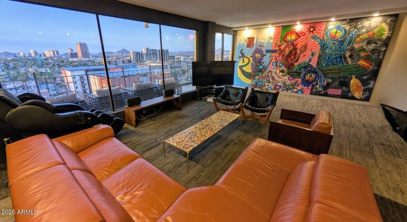 PXL_20250401_014134406.MP~2