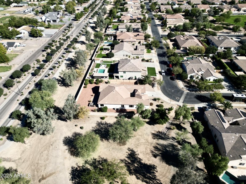 Open Space to the West and Rear