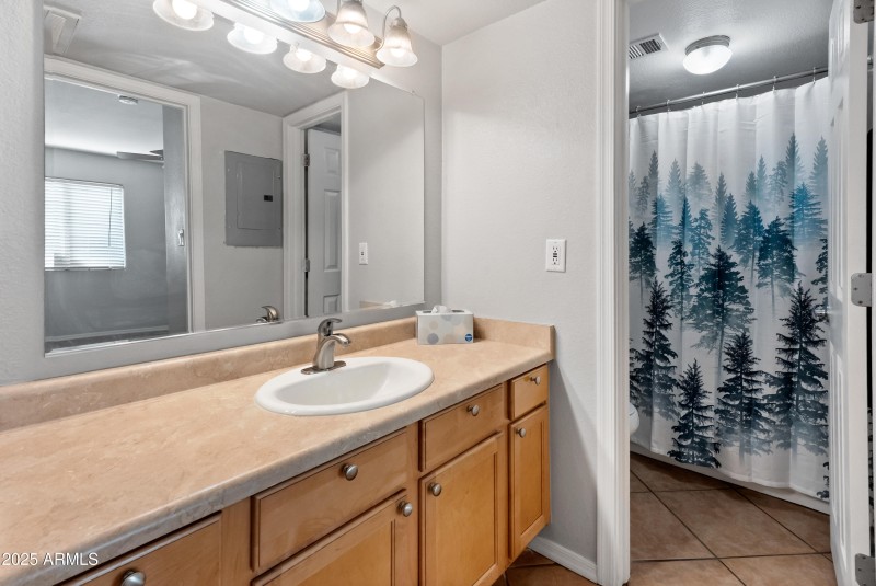 2121 W Royal Palm Rd Unit 1013-8