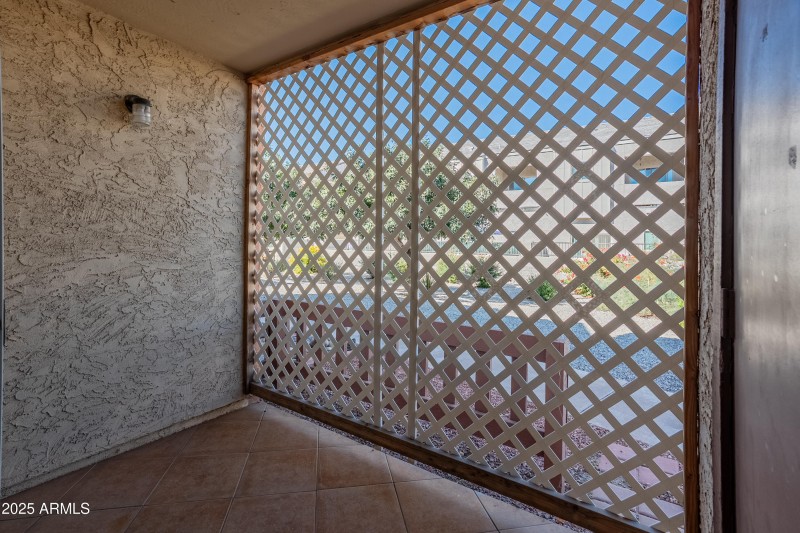 2121 W Royal Palm Rd Unit 1013-17