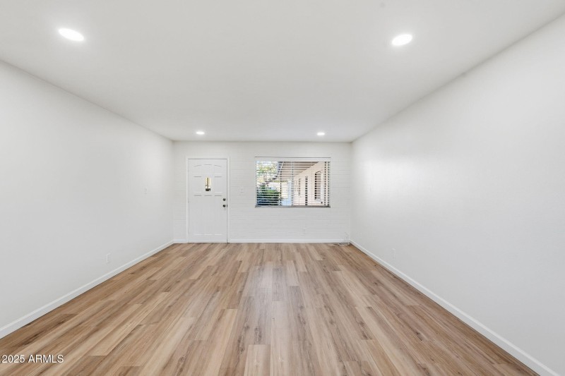 17-web-or-mls-017_ListerPros