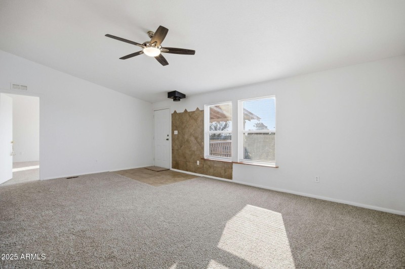 8476PuebloLn-SnowflakeAZ-8